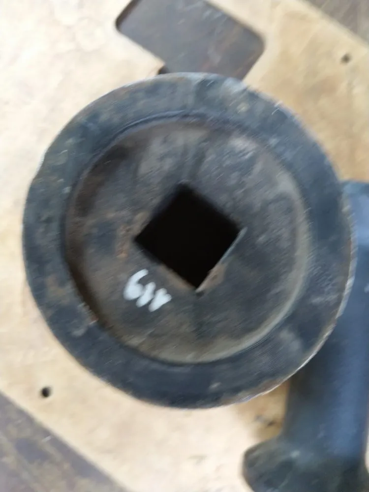 Lautasen väliholkki / Akpil V