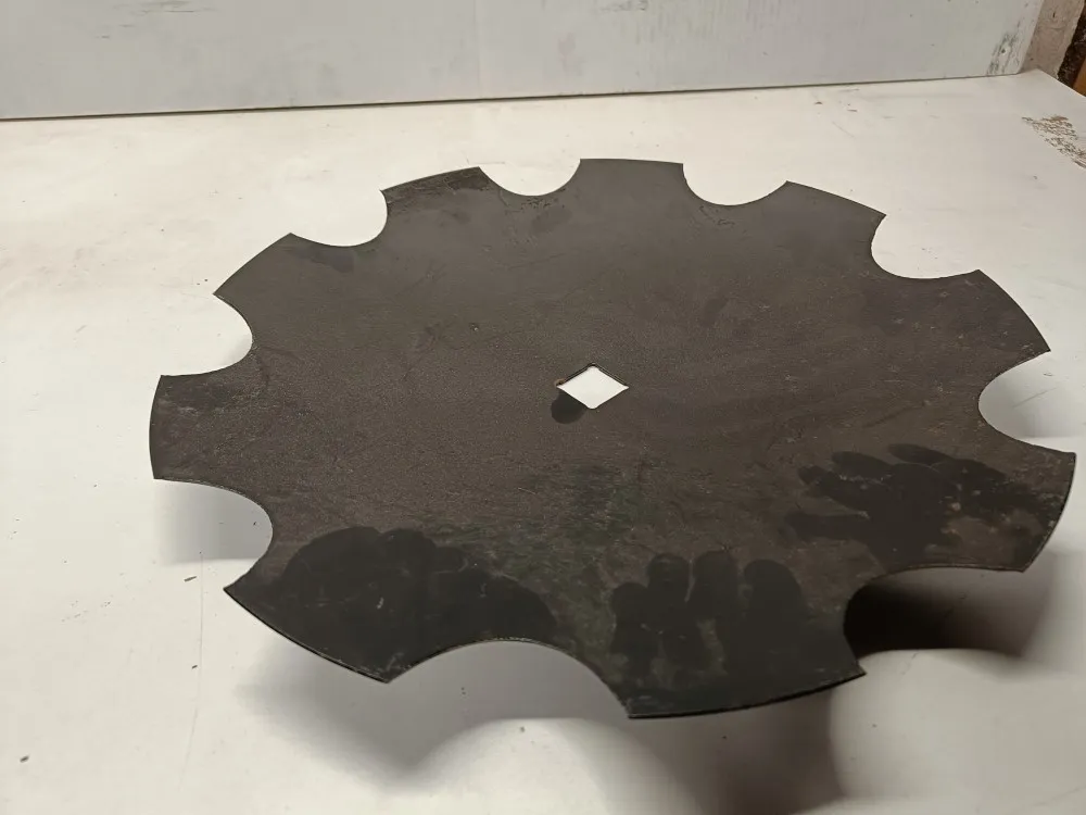 Päätylautanen 460mm, keskireikä neliö / Strumyk Alfa