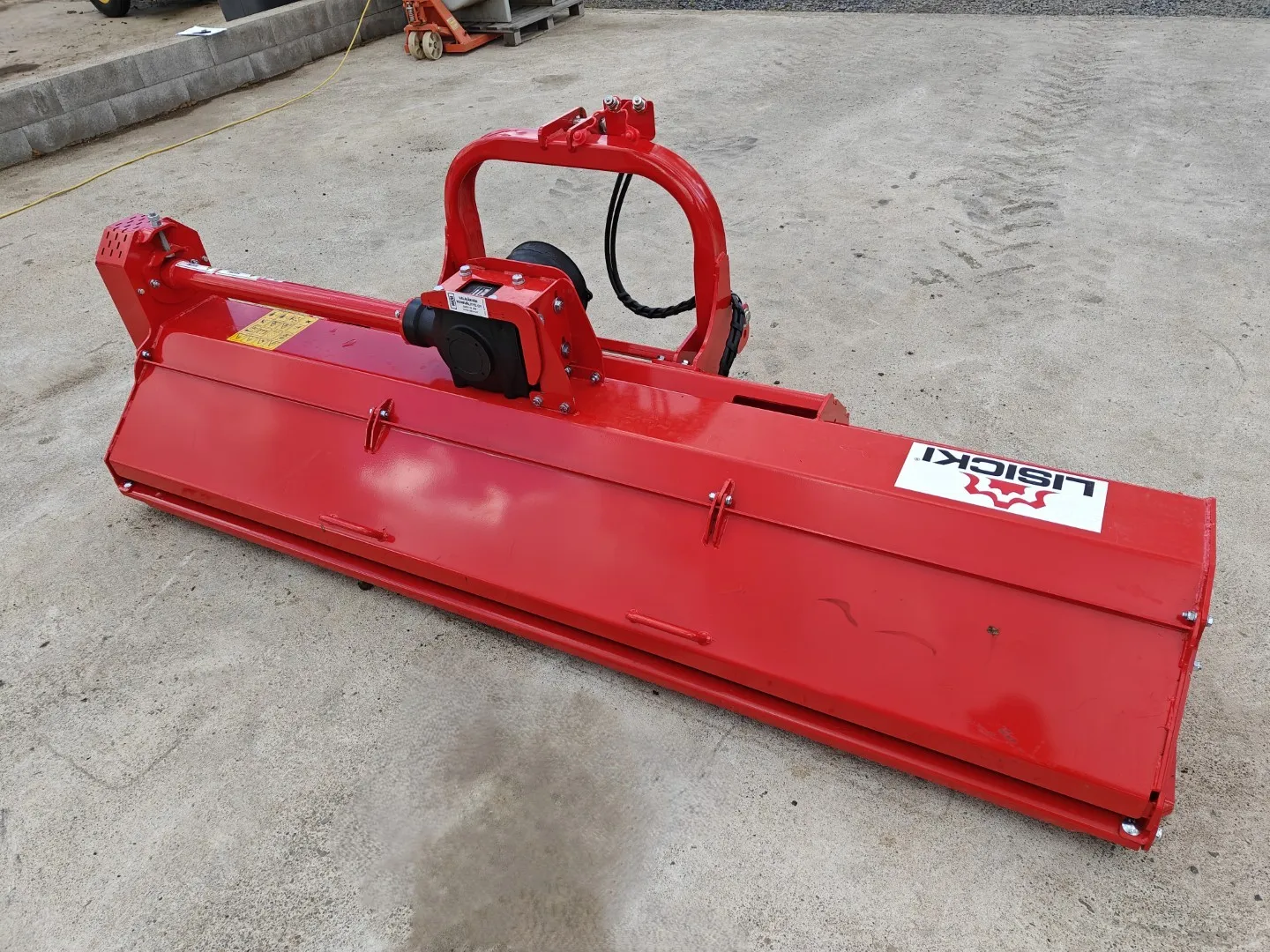 Lisicki KB-240cm niittomurskain / Hydraulinen sivuttaissiirto - VIDEO