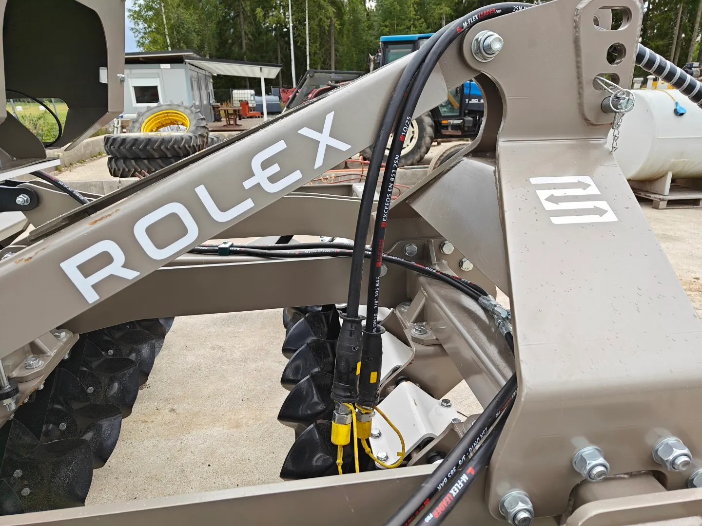 Rol-Ex BCC 400cm Cross Cutter / Pneumaattisella siemenlevittimellä - VIDEO