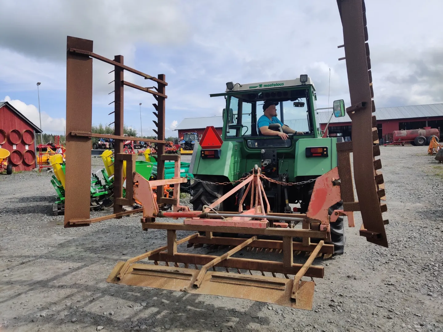 Tasausäes 600cm / hydraulisesti taittuva