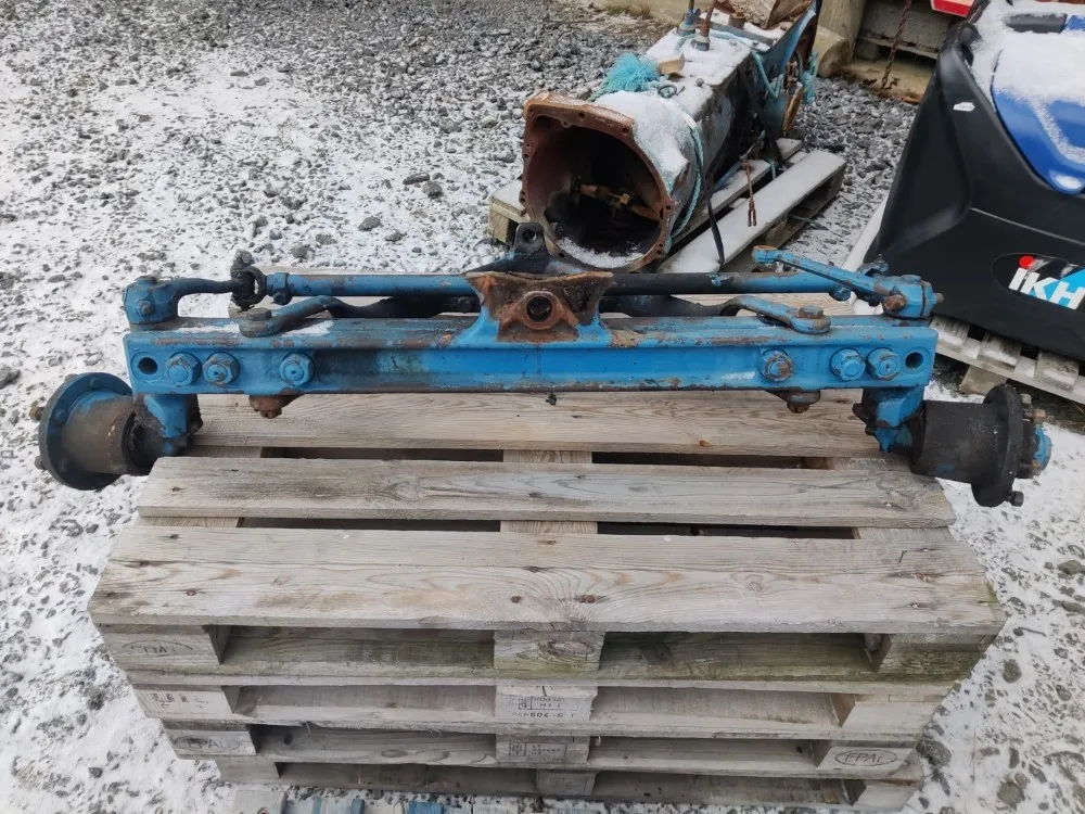Fordson Super Major Etuakseli / Traktorista purettu