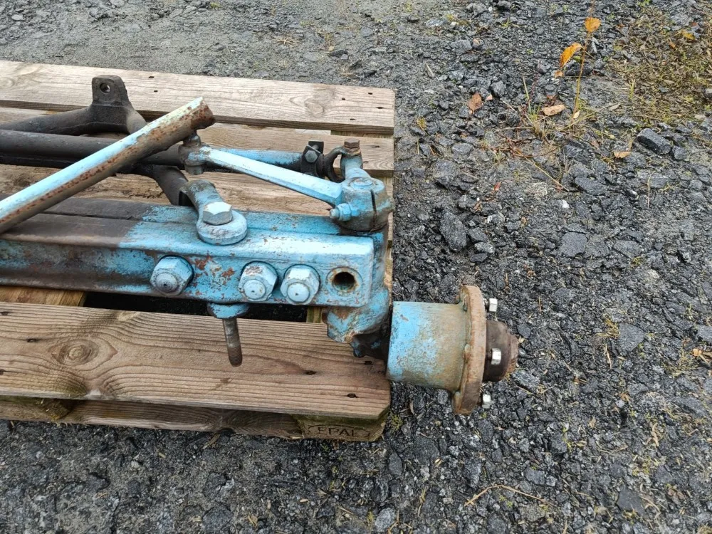 Fordson Diesel Major Etuakseli /
