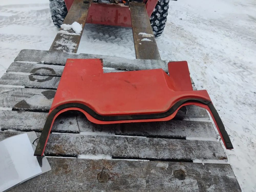 Hytin etusuojus / Lasikuituinen