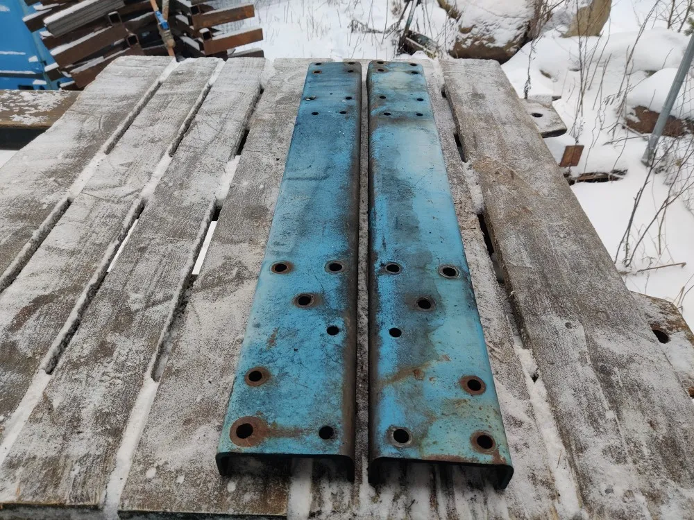 Fordson Diesel Major apurungon palkit / Moottorin apurungon palkit 2 kpl