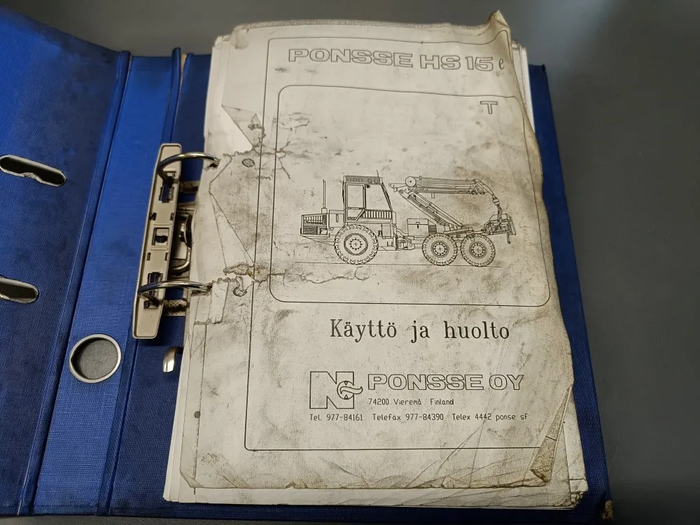Ponsse HS15e T harvesterin / Käyttö ja huolto (kansio)