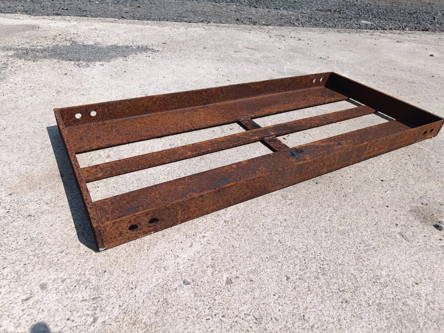 Metallikehikoita 112cm x 50cm - 18kpl / Myydään asiakkaan lukuun