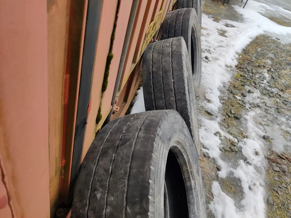 Renkaat 5kpl koko 205/65R17.5 /