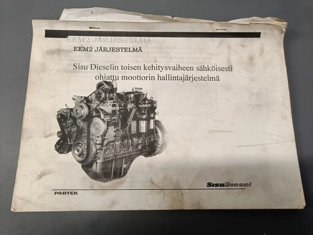 Sisu diesel EEM2 järjestelmä moottori / Hallintajärjestelmä esite