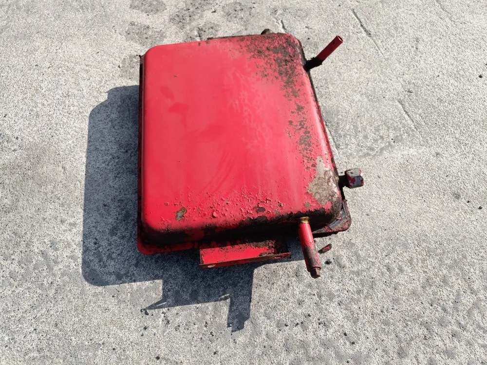 Sampo 410 hydrauliikkaöljysäiliö /