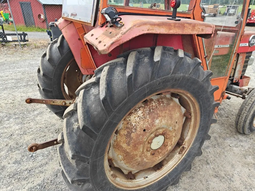 Massey Ferguson 165S traktori / alvillinen kone, Katso video!