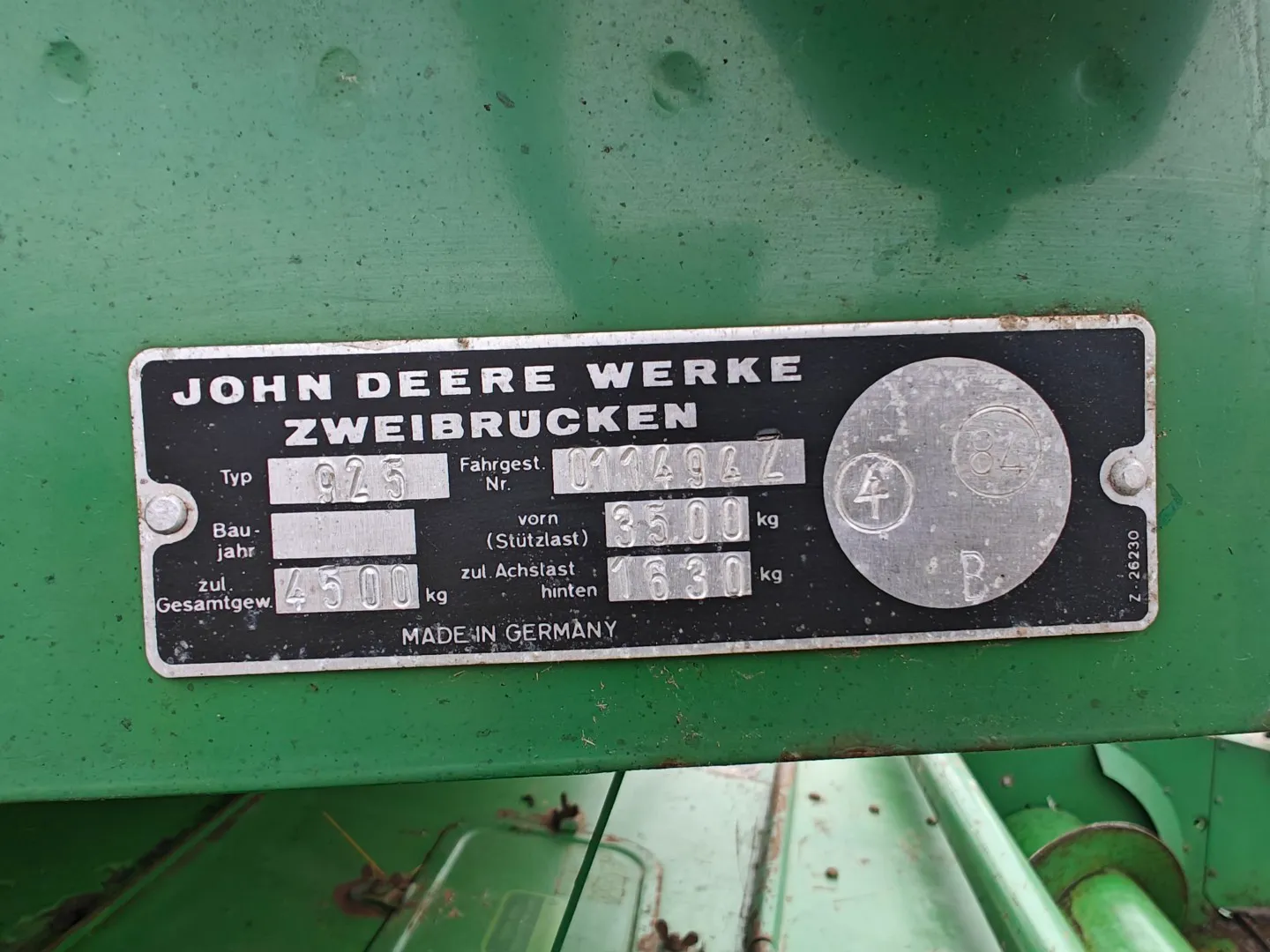 John Deere 925 leikkuupuimuri / Hytitön