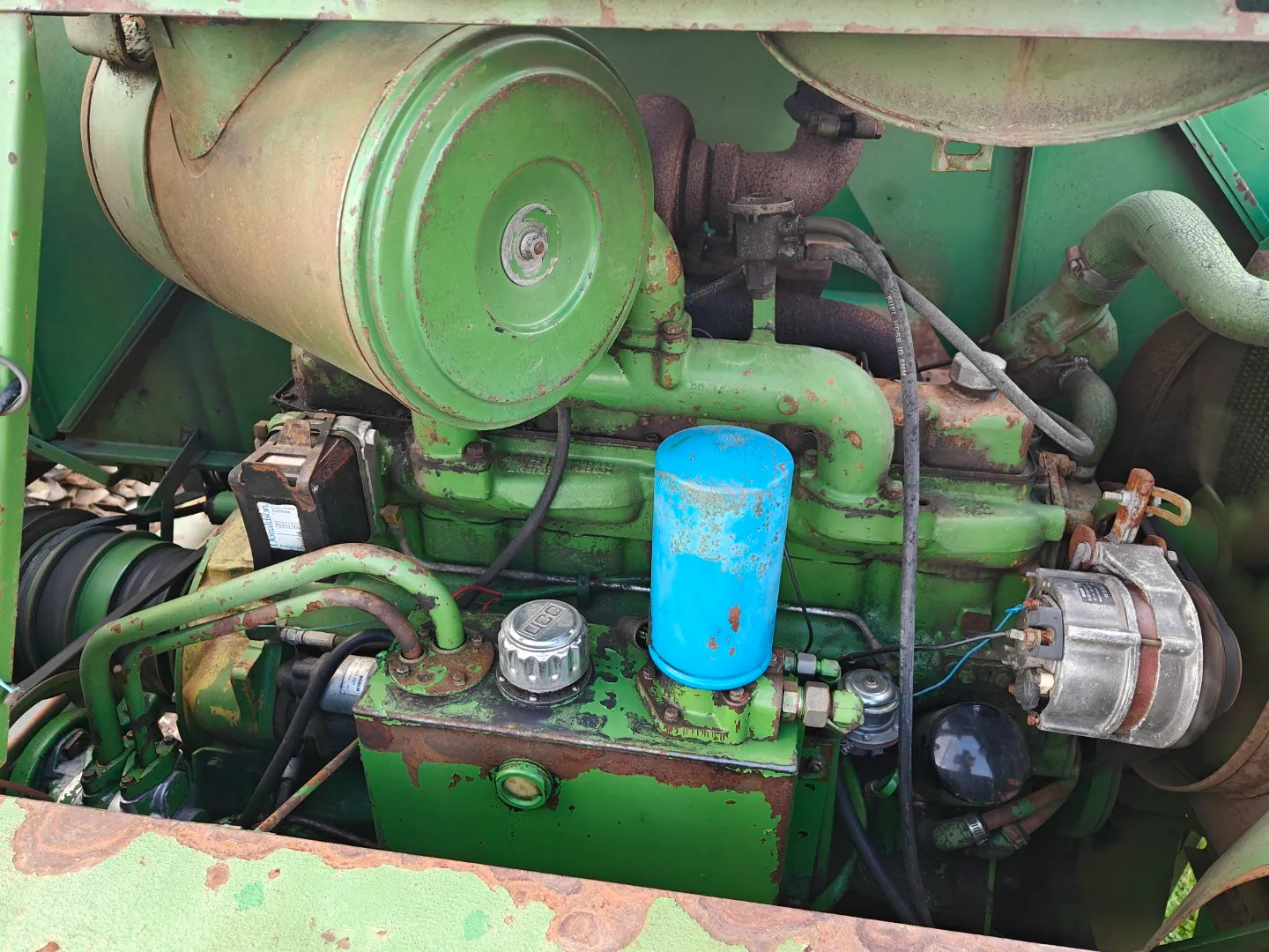 John Deere 6359 TZ03 moottori / 965 leikkuupuimurista - 6-syl. turbo