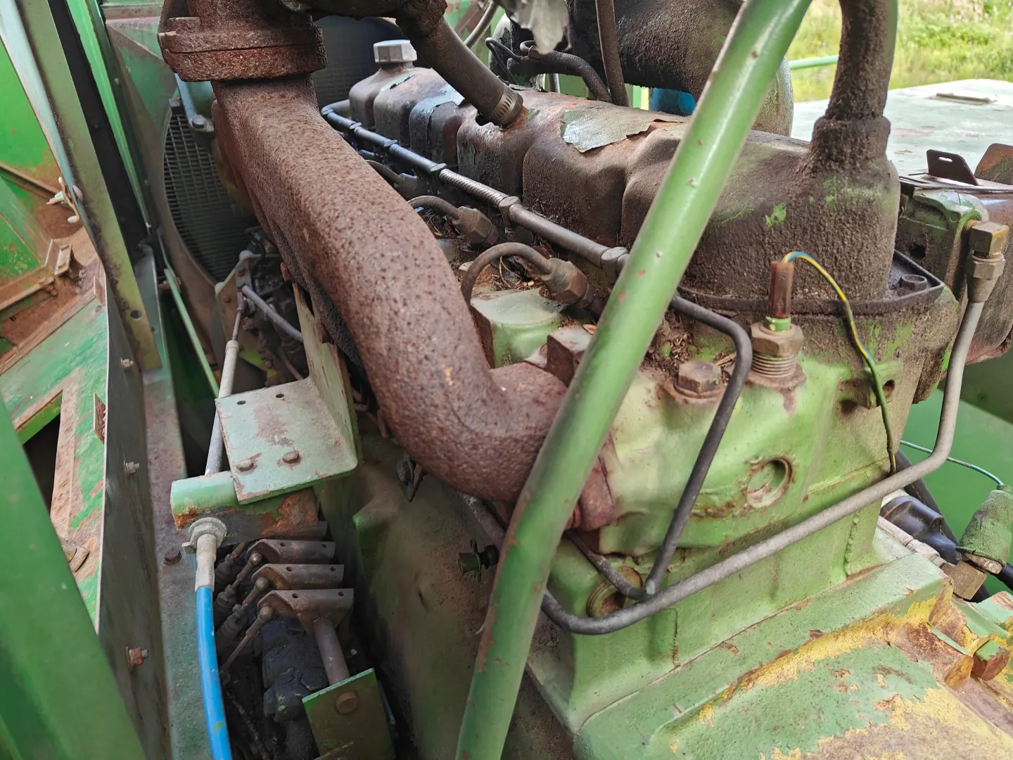 John Deere 6359 TZ03 moottori / 965 leikkuupuimurista - 6-syl. turbo