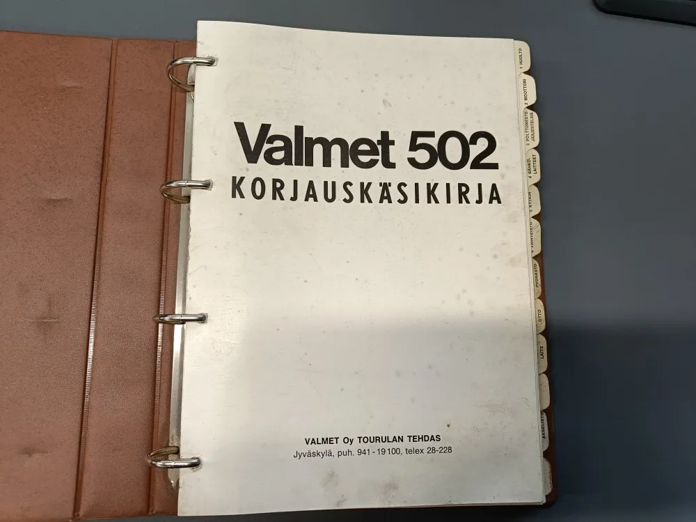 Valmet 502 korjauskäsikirja /