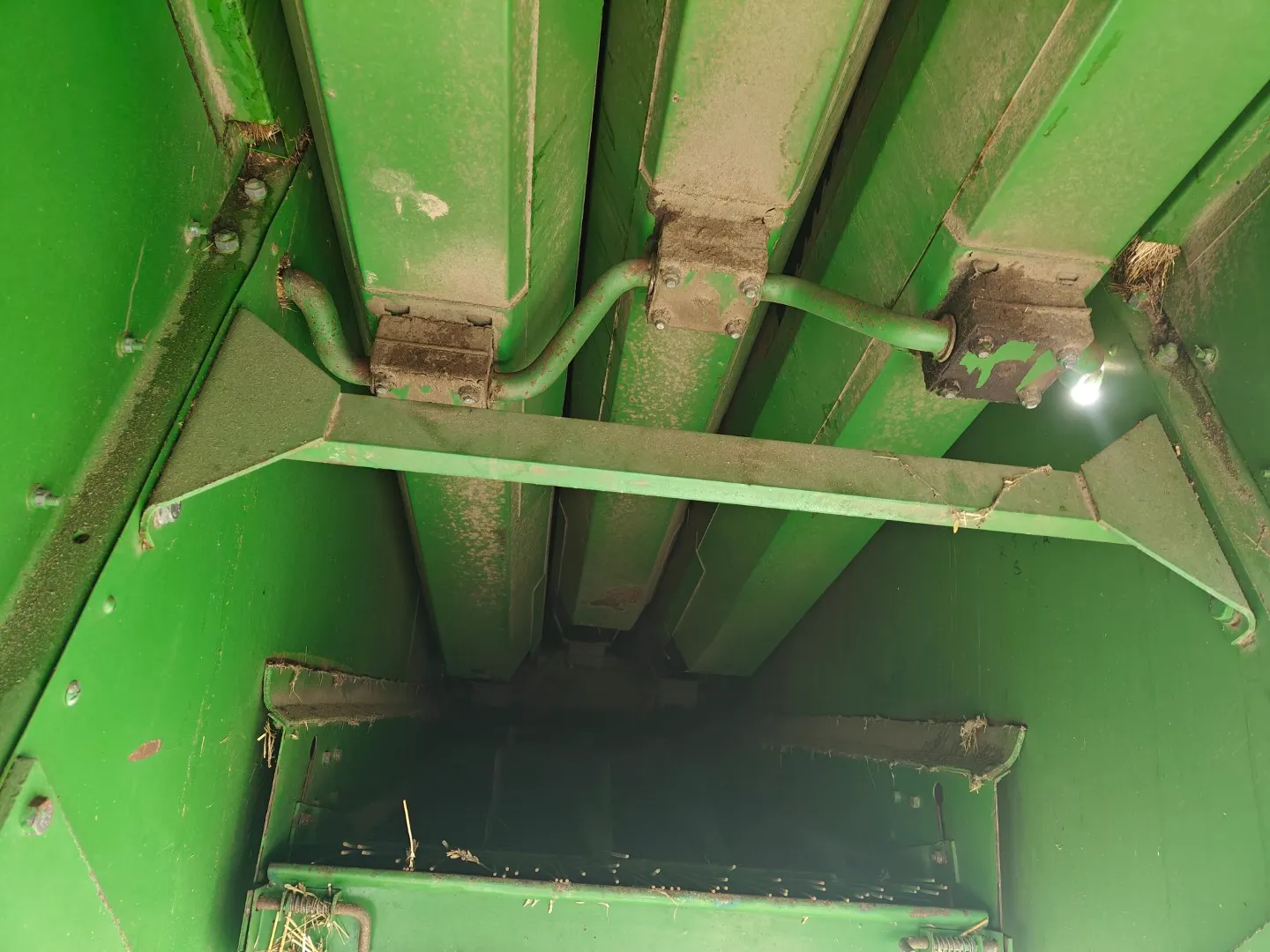 John Deere 942 leikkuupuimuri / Katso video!